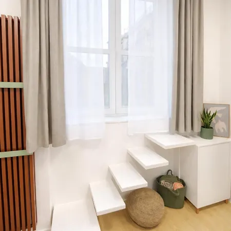 Quiet & Modern Absolute Flat With Terrace *