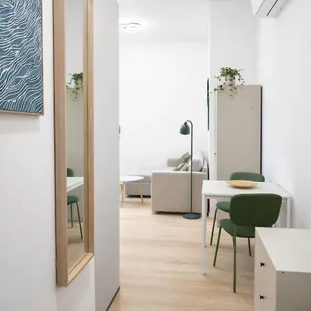 شقة Quiet & Modern Absolute Flat With Terrace *
